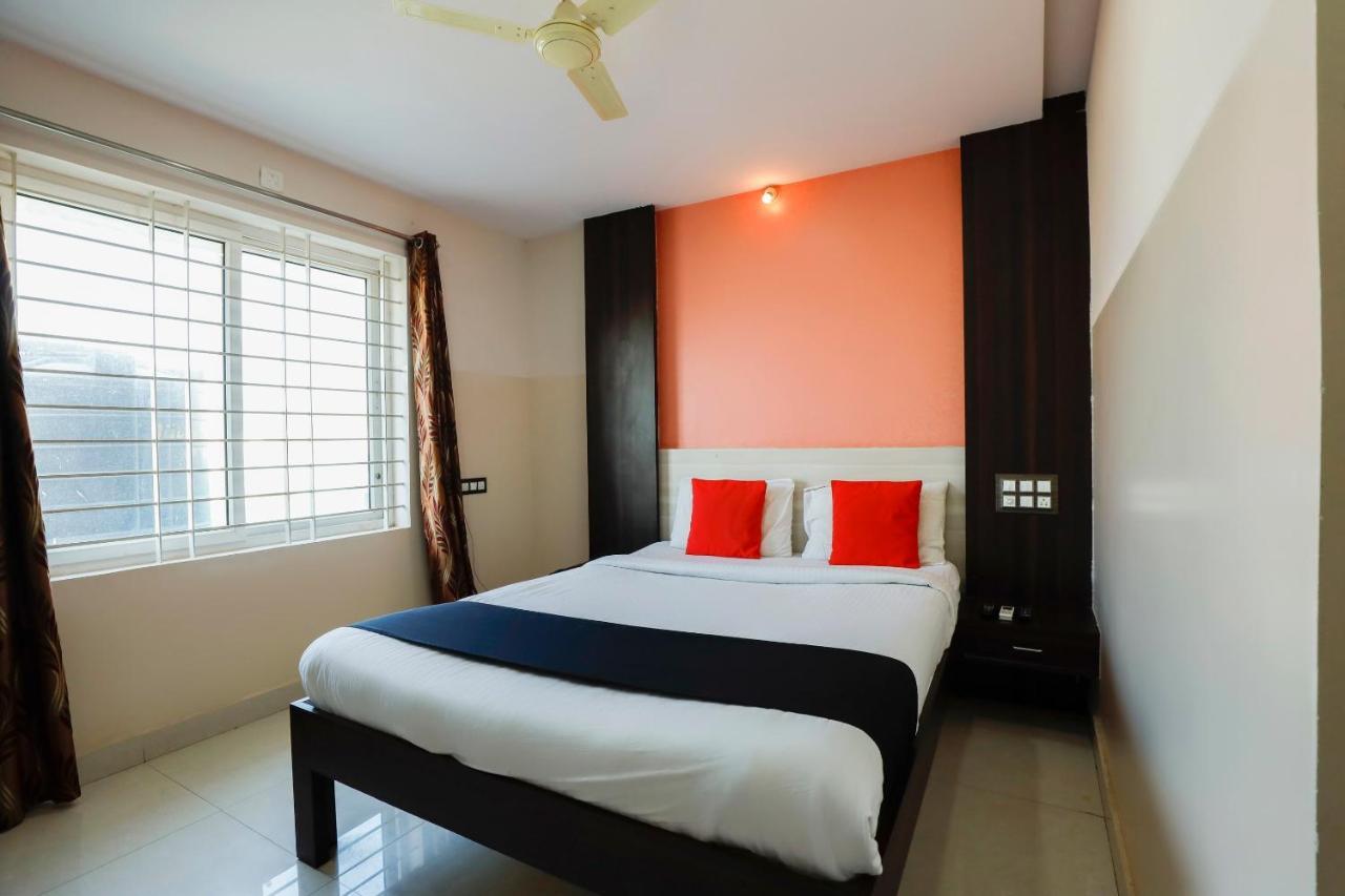 Capital O 70534 Habitat Suites And Rooms Bangalore Exterior photo