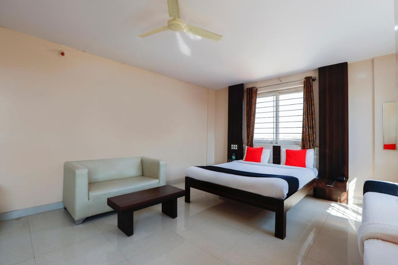 Capital O 70534 Habitat Suites And Rooms Bangalore Exterior photo